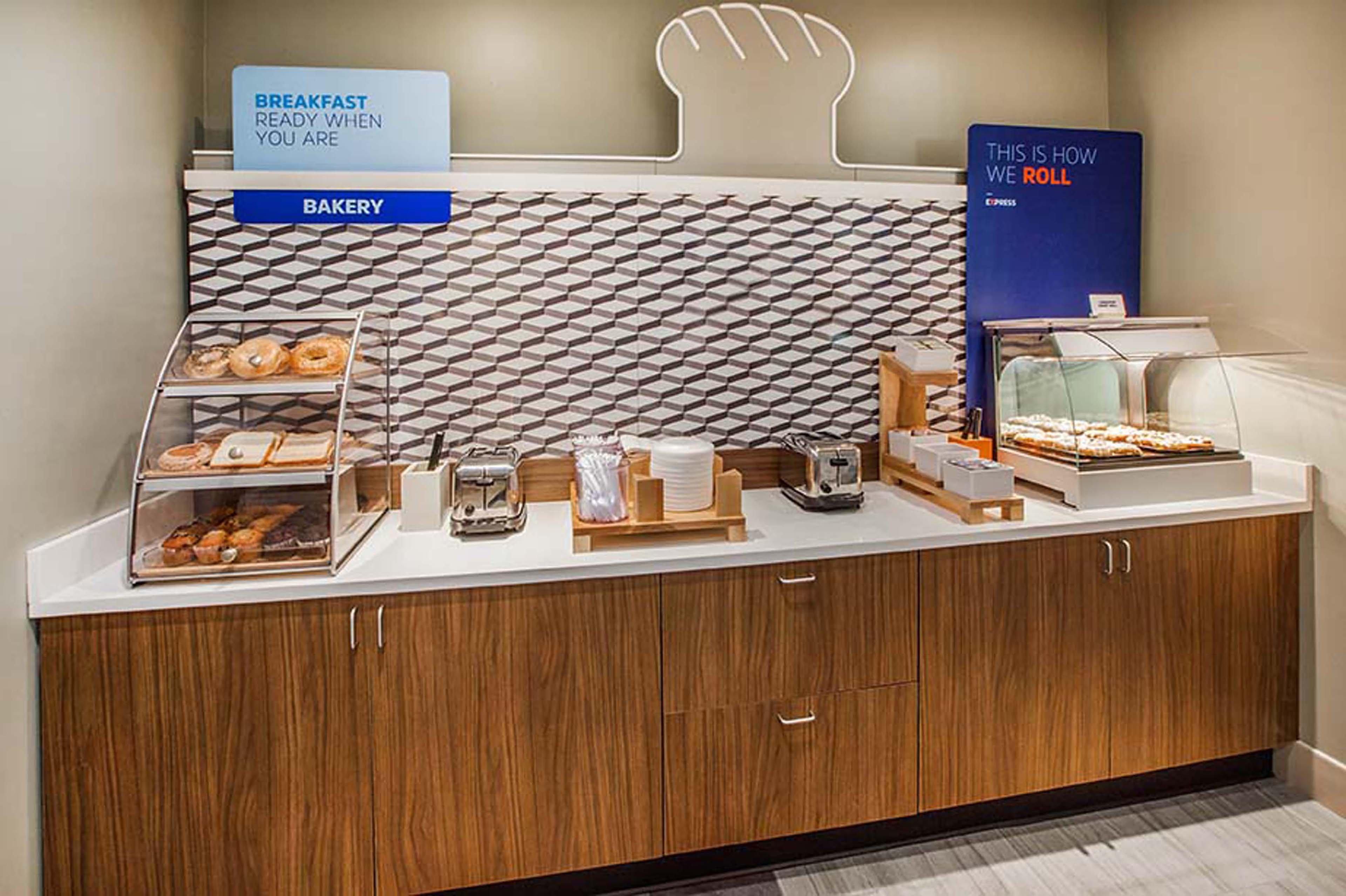 Holiday Inn Express Jacksonville East By Ihg Buitenkant foto